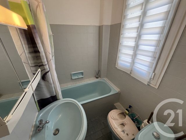 Appartement F2 à vendre - 2 pièces - 33.0 m2 - BASTIA - 202 - CORSE - Century 21 Jade Immobilier