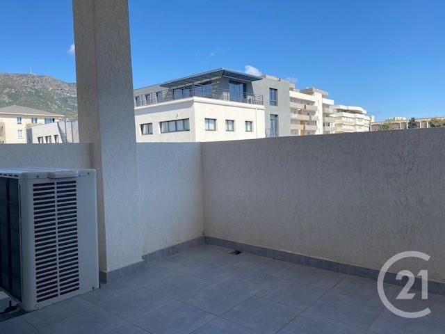 Appartement F2 à louer - 2 pièces - 35.1 m2 - BASTIA - 202 - CORSE - Century 21 Jade Immobilier
