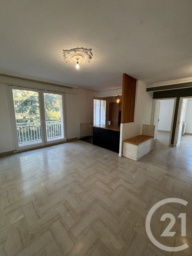 Appartement T3 à louer - 3 pièces - 66.43 m2 - BASTIA - 202 - CORSE - Century 21 Jade Immobilier