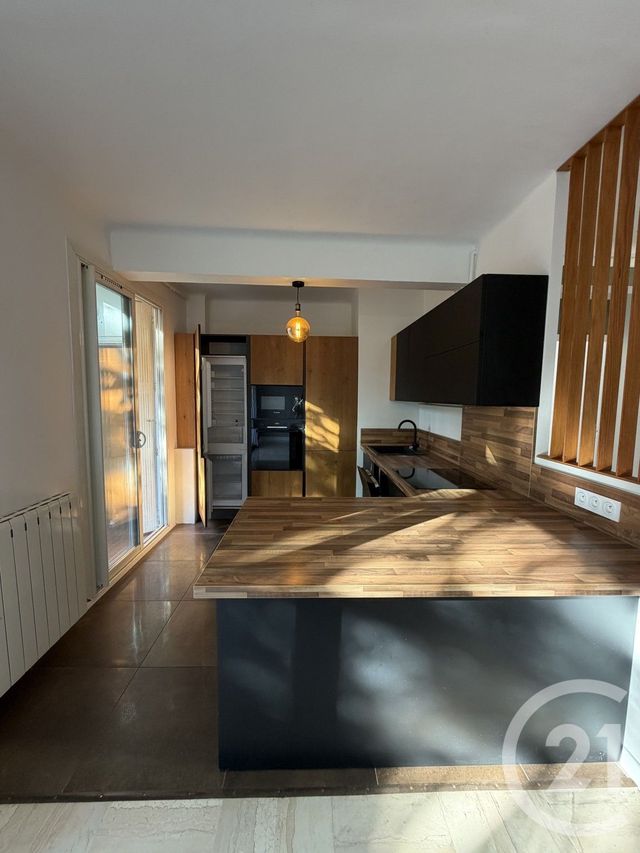 Appartement T3 à louer - 3 pièces - 66.43 m2 - BASTIA - 202 - CORSE - Century 21 Jade Immobilier