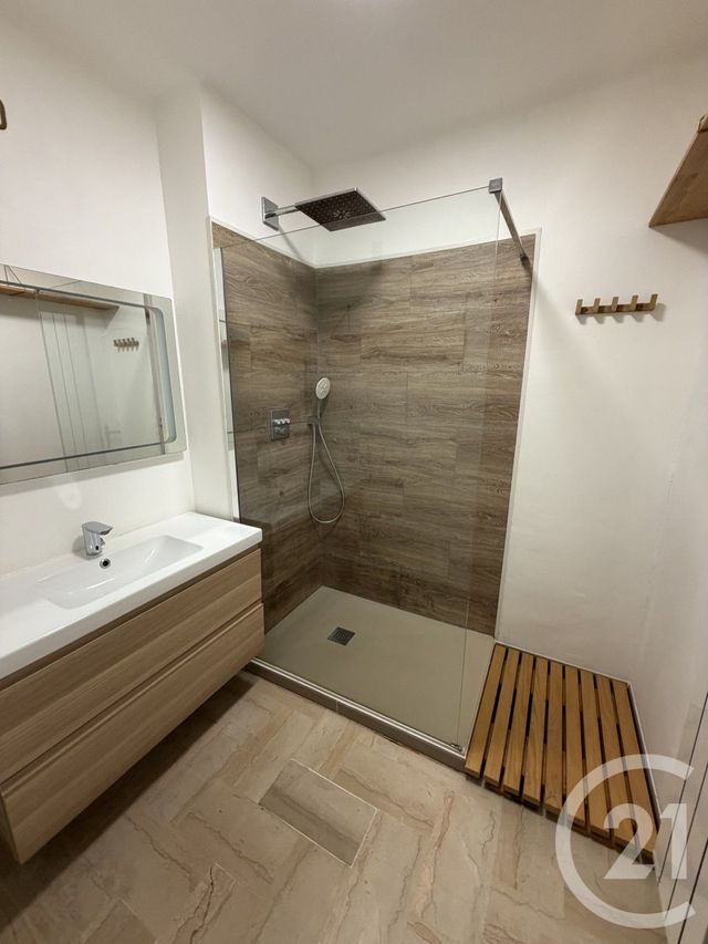 Appartement T3 à louer - 3 pièces - 66.43 m2 - BASTIA - 202 - CORSE - Century 21 Jade Immobilier