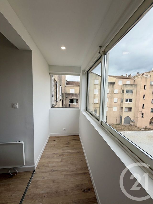 Appartement Local à louer - 1 pièce - 29.45 m2 - LUCCIANA - 202 - CORSE - Century 21 Jade Immobilier
