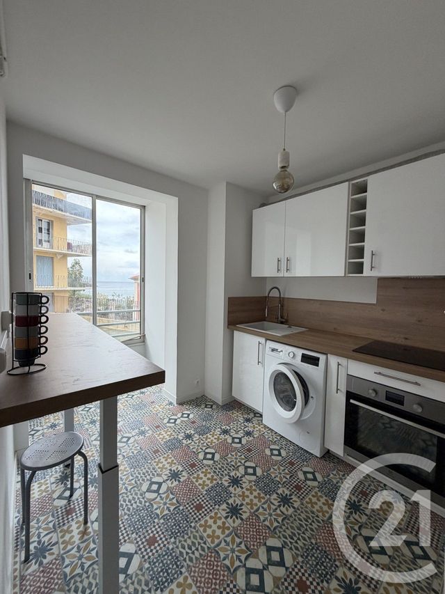 Appartement T3 à louer - 3 pièces - 55.26 m2 - BASTIA - 202 - CORSE - Century 21 Jade Immobilier