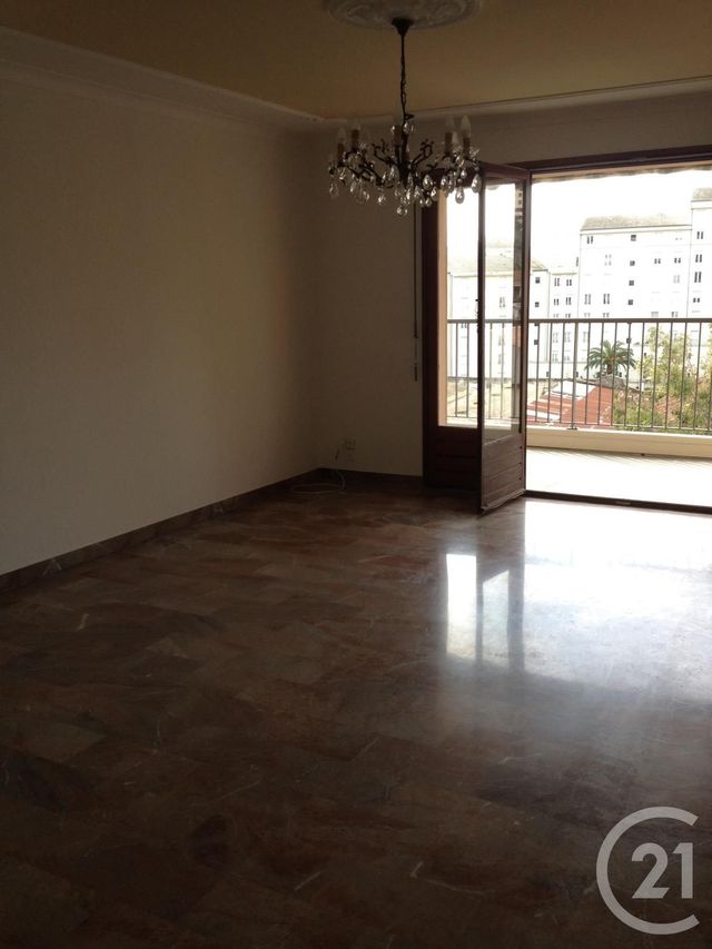 Afficher la photo en grand Appartement F3 à louer - 3 pièces - 67.77 m2 - BASTIA - 20 - CORSE - Century 21 Jade Immobilier