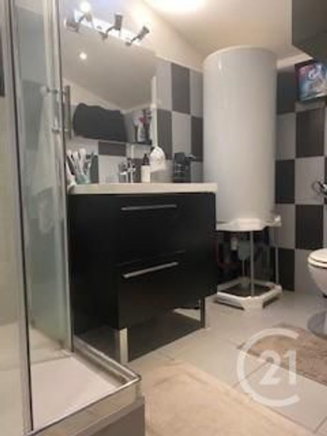 Appartement F2 à louer - 2 pièces - 38.2 m2 - BASTIA - 20 - CORSE - Century 21 Jade Immobilier Appartement F2 à louer - 2 pièces - 38.2 m2 - BASTIA - 20 - CORSE - Century 21 Jade Immobilier