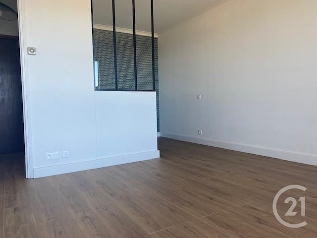 Afficher la photo en grand Appartement F1 à louer - 1 pièce - 31.44 m2 - BASTIA - 20 - CORSE - Century 21 Jade Immobilier