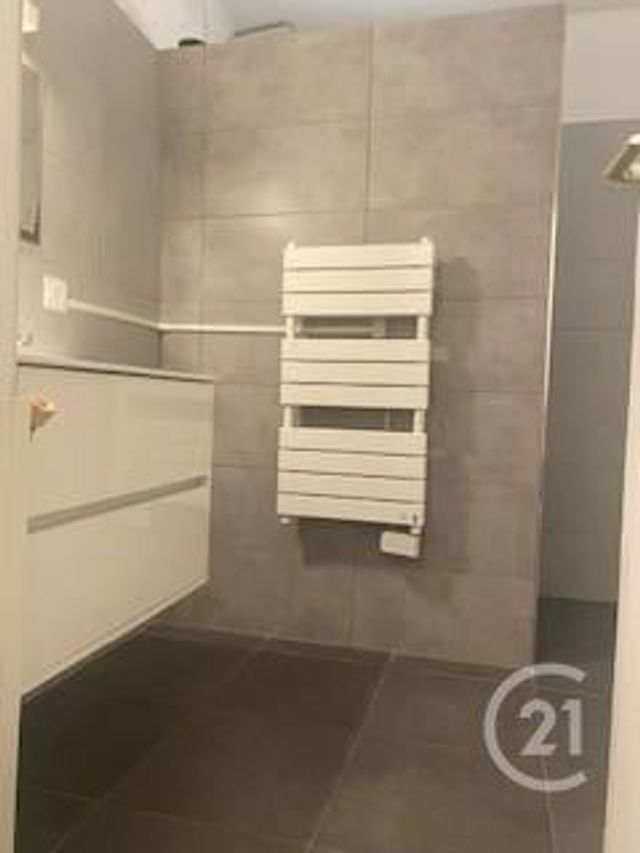Afficher la photo en grand Appartement T3 à louer - 3 pièces - 70.71 m2 - VILLE DI PIETRABUGNO - 20 - CORSE - Century 21 Jade Immobilier