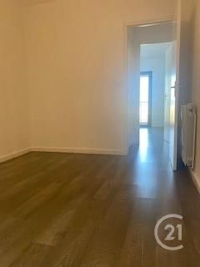 Afficher la photo en grand Appartement T3 à louer - 3 pièces - 70.71 m2 - VILLE DI PIETRABUGNO - 20 - CORSE - Century 21 Jade Immobilier