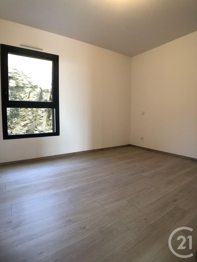 Afficher la photo en grand Appartement F3 à vendre - 3 pièces - 74.0 m2 - BASTIA - 20 - CORSE - Century 21 Jade Immobilier